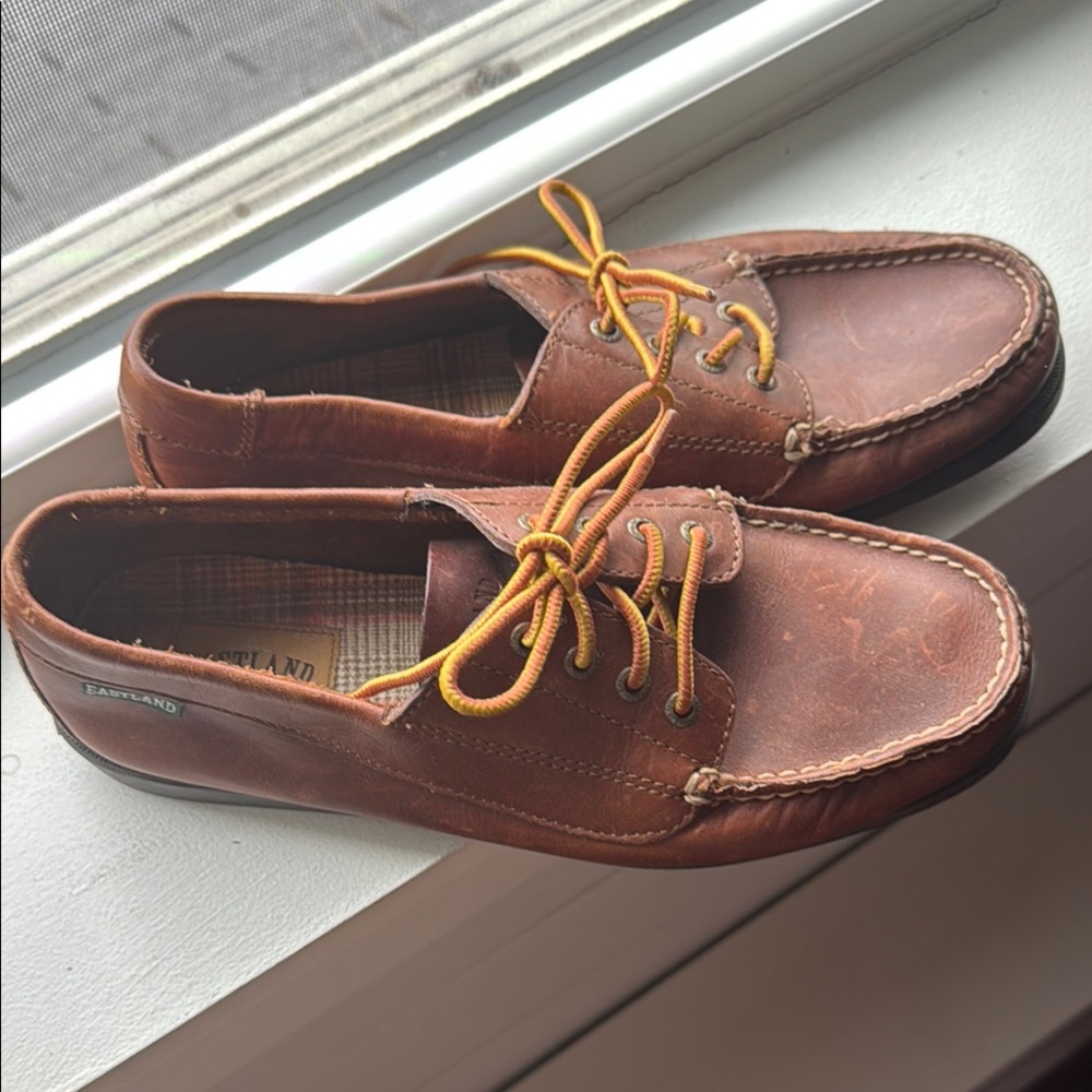 Eastland Women’s Brown Leather Shoes size 9